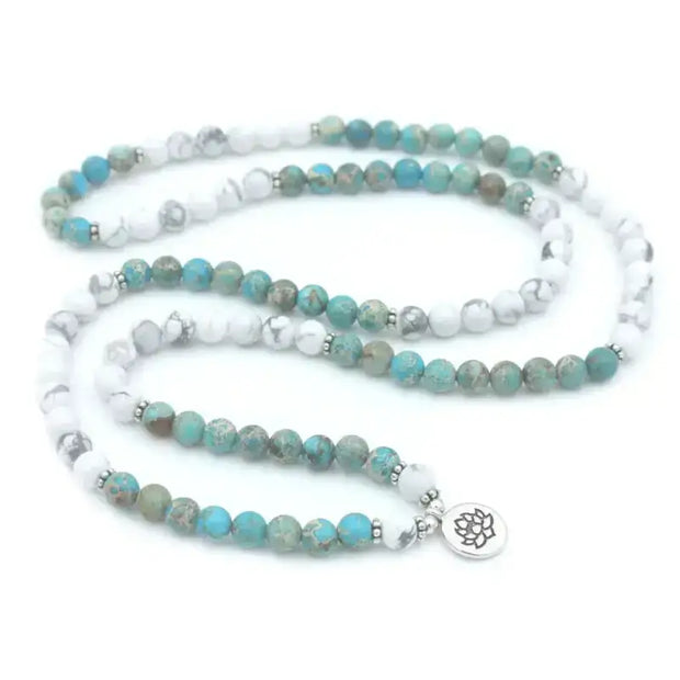 Bracelet mala en Turquoise et Howlite avec charm | Bracelets | pierre naturelle bijoux
